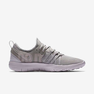 Nike Free TR 7 Premium Training | Women
