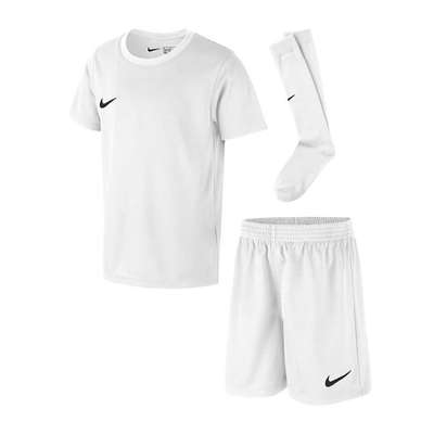 Nike - 15443000